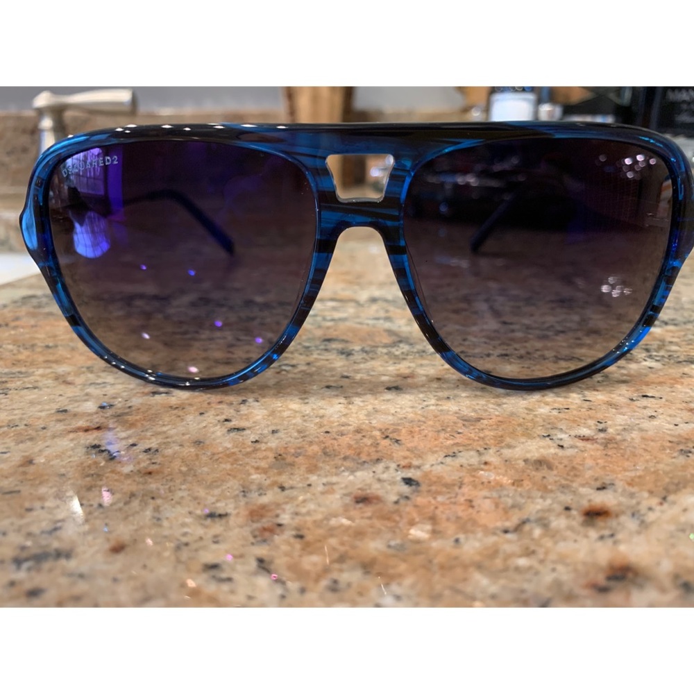 Dsquared2 unisex sunglasses 🕶